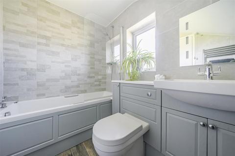 4 bedroom detached house for sale, 1 Sunfield Park, Shrewsbury, SY2 6PF