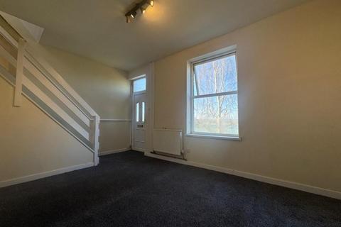 2 bedroom terraced house to rent, Low Road, Earlsheaton, Dewsbury