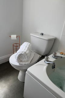 4 bedroom semi-detached house to rent, Dene Road, Headington OX3