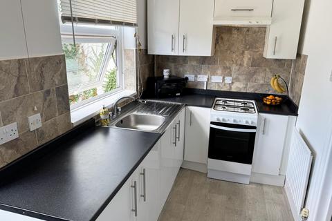 4 bedroom semi-detached house to rent, Dene Road, Headington OX3