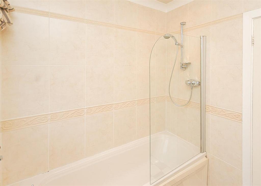 40 Gospel End Road - Bathroom.jpg