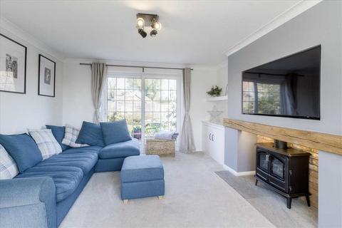 58 Dinglederry, Olney, MK46 5ET