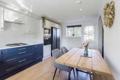 58 Dinglederry, Olney, MK46 5ET