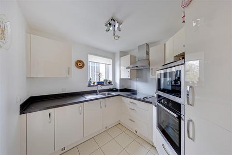 2 bedroom apartment for sale, London Road, Guildford, GU1 1FF