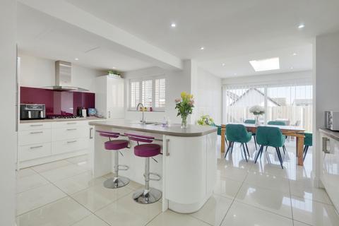 2 Althorne Close, Basildon, SS13 1QW