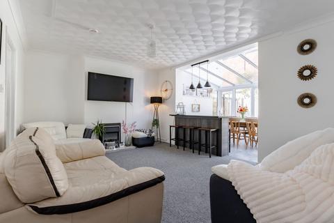 6 bedroom semi-detached house for sale, Havant Close, Norwich