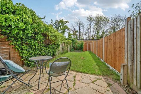 86 George Lane, Bromley, BR2 7LQ