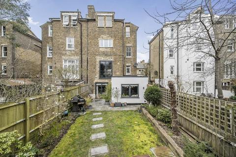 10a Avington Grove, London, SE20 8RY
