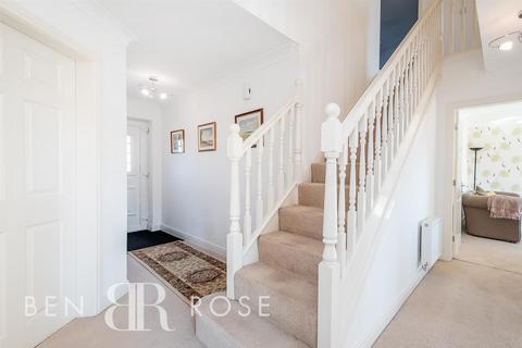5 bedroom detached house for sale, Regency Gardens, Preston PR4