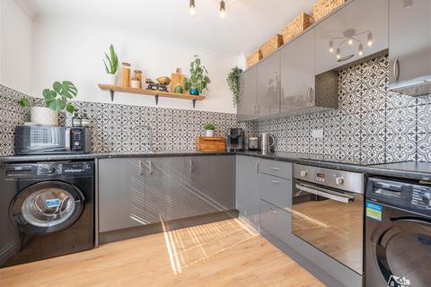 12 Baldragon View, Dundee, DD3 9SB