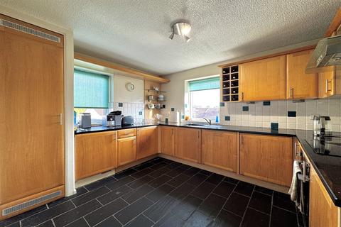 2 bedroom apartment for sale, Ruskin Court, Knutsford