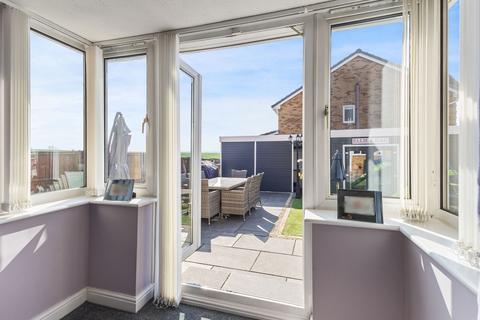 17 Henley Drive, Featherstone, Pontefract, WF7 5NY