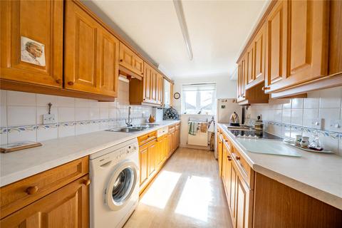 2 bedroom apartment for sale, Flat 36, The Highlands, 622 Harrogate Road, West Yorkshire