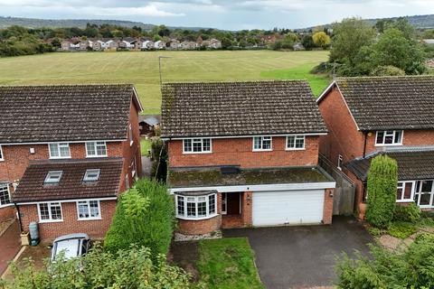 4 bedroom detached house for sale, Main Street, Aylesbury