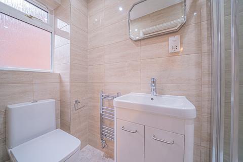22 Burlish Avenue, Solihull, B92 8BF