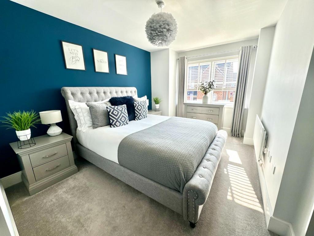 Main Bedroom