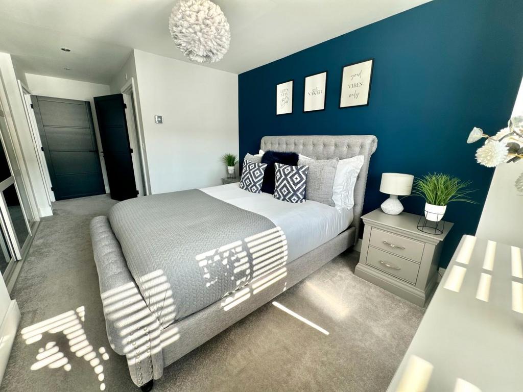 Main Bedroom