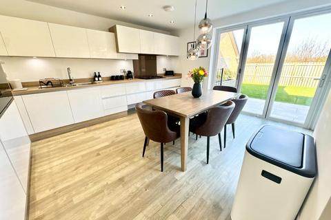 44 Beau Gardens, Marton In Cleveland, Middlesbrough, TS7 8EN