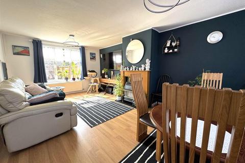 5 Caxton Close, Swindon, SN3 2HS