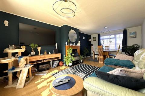 5 Caxton Close, Swindon, SN3 2HS