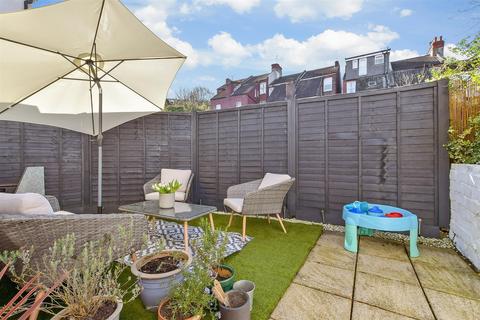 2 bedroom maisonette for sale, Gordon Road, Brighton, East Sussex