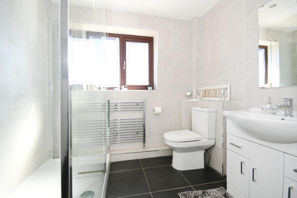 EN SUITE.jpg