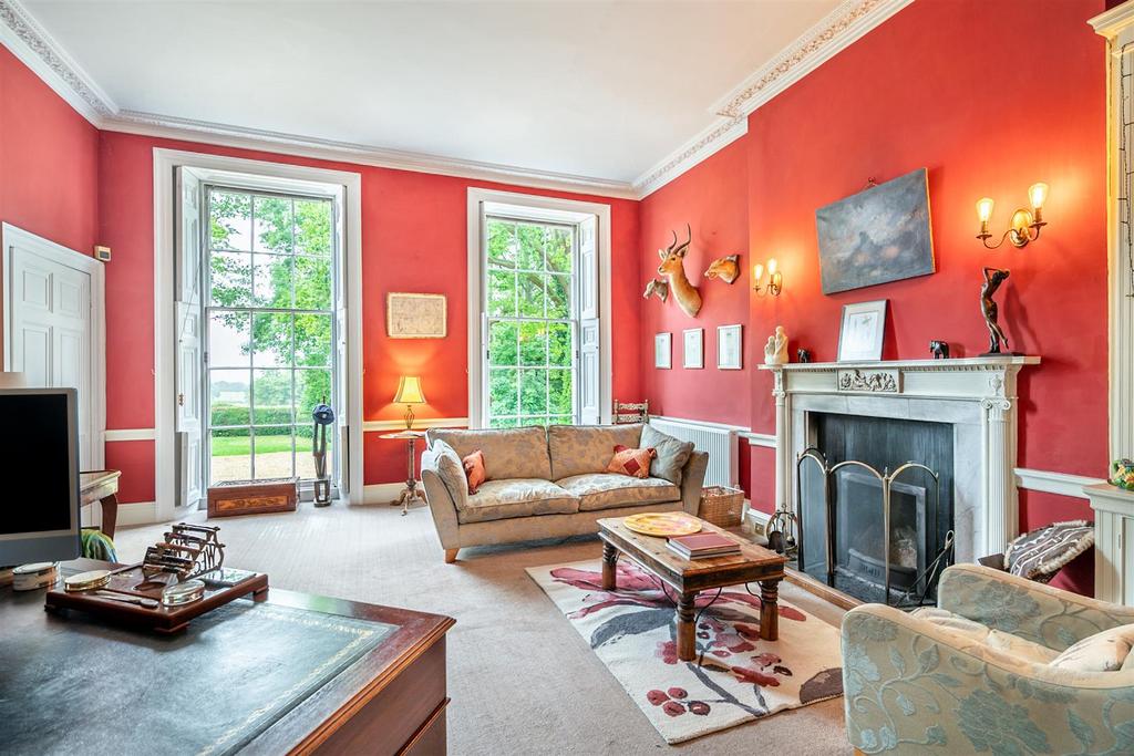 8608621-interior04.jpg