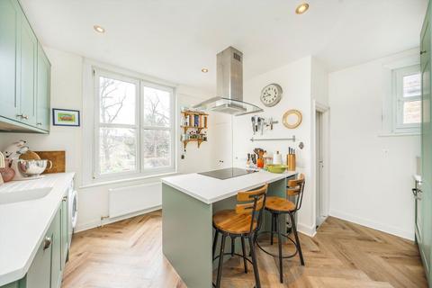 54a Trevelyan Road, London, SW17 9LN