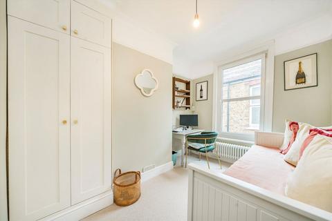 54a Trevelyan Road, London, SW17 9LN