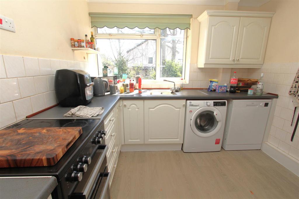 Kitchen.JPG