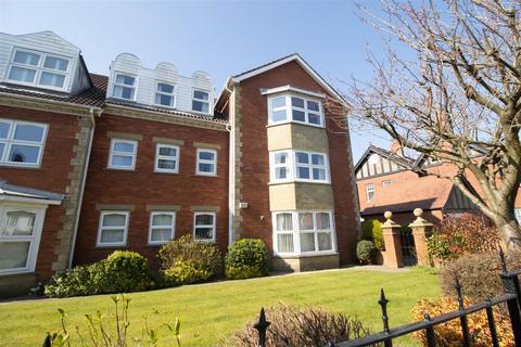 3 bedroom flat for sale, 16 Marlborough House, Holywell Avenue, Whitley Bay