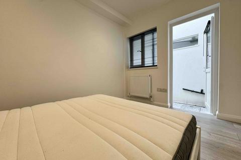 undefined, Clarence Road, London E5