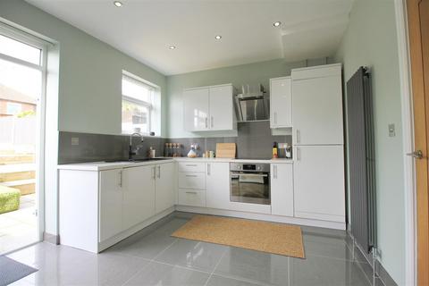 26 Fernley Avenue, Denton, Manchester, M34 7TL