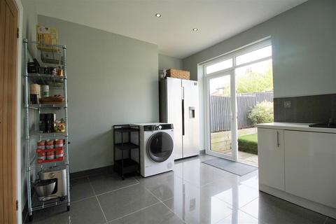 26 Fernley Avenue, Denton, Manchester, M34 7TL