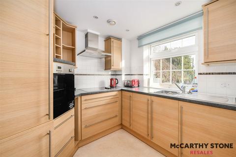 2 bedroom apartment for sale, Weighbridge Court, High Street, Ongar, Essex, CM5 9FD