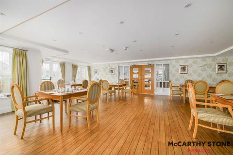 2 bedroom apartment for sale, Weighbridge Court, High Street, Ongar, Essex, CM5 9FD