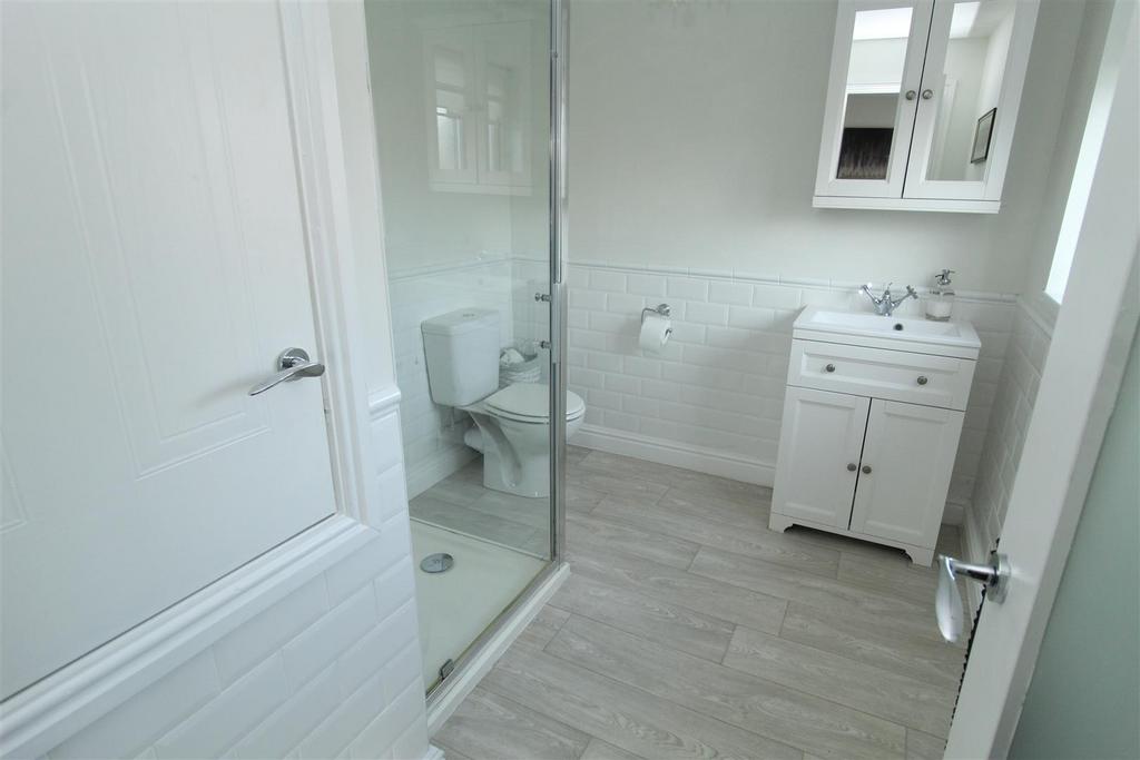 Ensuite