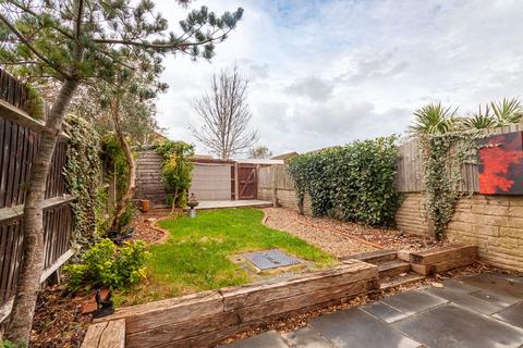 16 Mitchelldean, Peacehaven, BN10 8EF