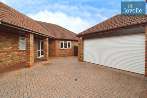 5 Shears Court, Waltham, Grimsby, DN37 0PF