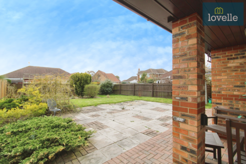 5 Shears Court, Waltham, Grimsby, DN37 0PF