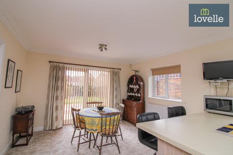 5 Shears Court, Waltham, Grimsby, DN37 0PF