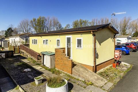 2 bedroom property for sale, Westcliffe Drive, Morecambe LA3