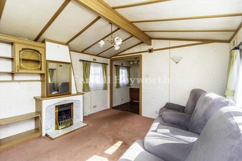2 bedroom property for sale, Westcliffe Drive, Morecambe LA3