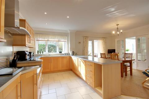undefined, West Ella Road, Kirk Ella