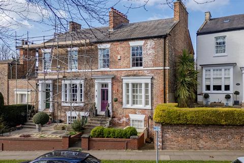 4 bedroom townhouse for sale, Coniscliffe Road, Darlington DL3