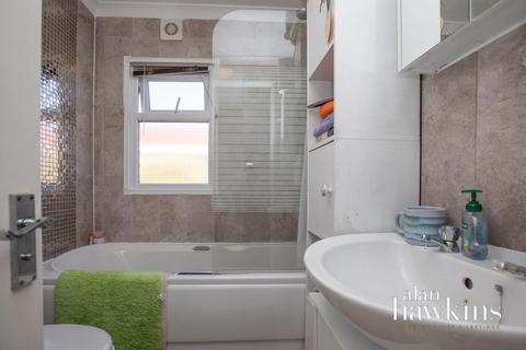 2 bedroom park home for sale, Church Park, Bradenstoke SN15 4