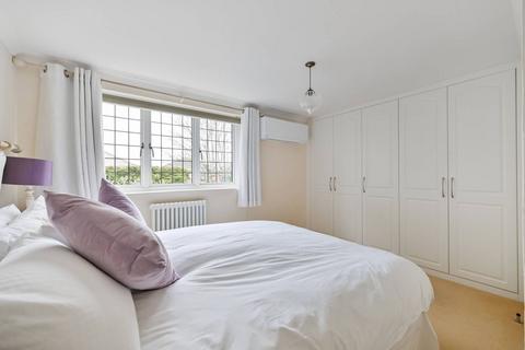 Flat 1, Fishery Lodge Avenue Road, Maidenhead, SL6 1UG