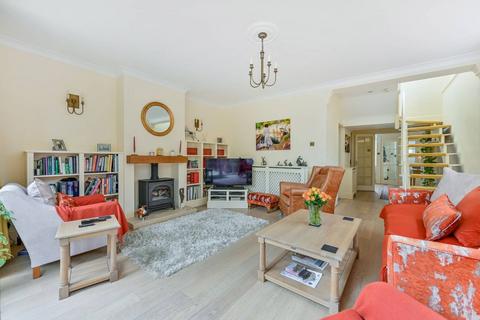 Flat 1, Fishery Lodge Avenue Road, Maidenhead, SL6 1UG