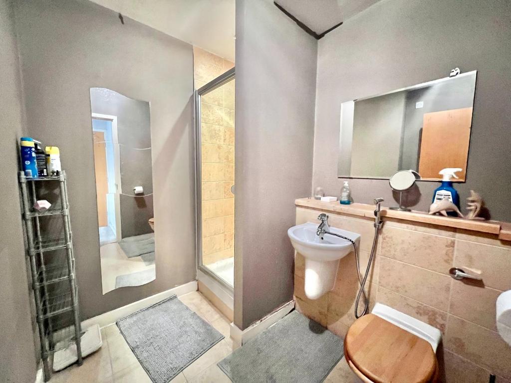 Ensuite