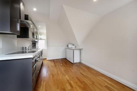 3 bedroom flat for sale, Gunnersbury Avenue, W5